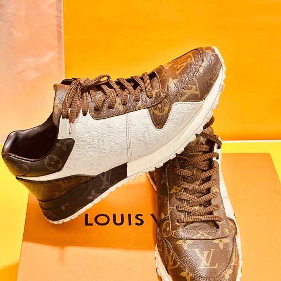 Louis Vuitton Runaway Monogram Brown Black and White - Picture 4 of 15